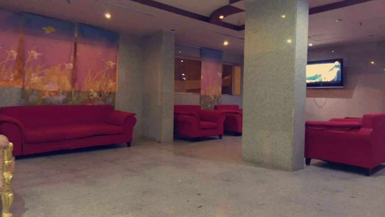 Al Nozol Al Malakia Otel Mekke